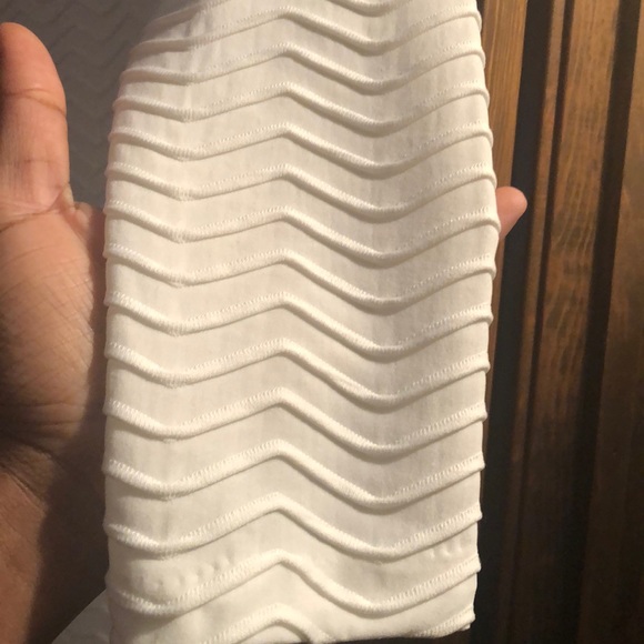 Calvin Klein textured party dress. - Picture 2 of 4